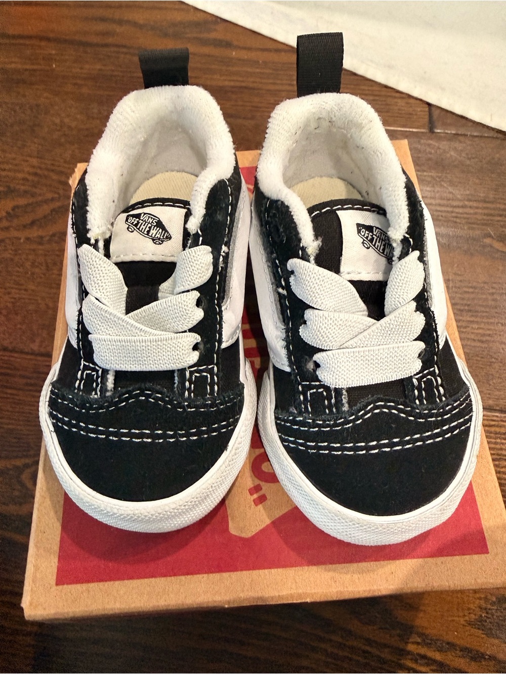 Vans Knu Skool Kids Black & White Slip-On Style Low Top Sneakers